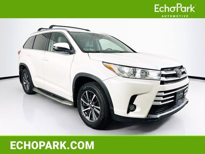 Used 2018 Toyota Highlander XLE w/ Carpet Mat Package (TMS)