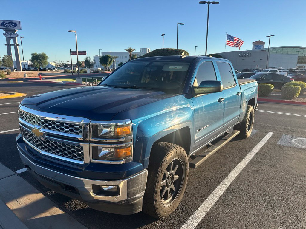 Used 2015 Chevrolet Silverado 1500 LT w/ All Star Edition AWD/4WD image 2