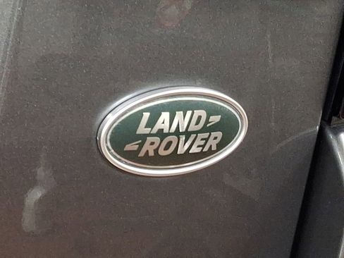 Used 2019 Land Rover Range Rover Evoque SE AWD/4WD image 32