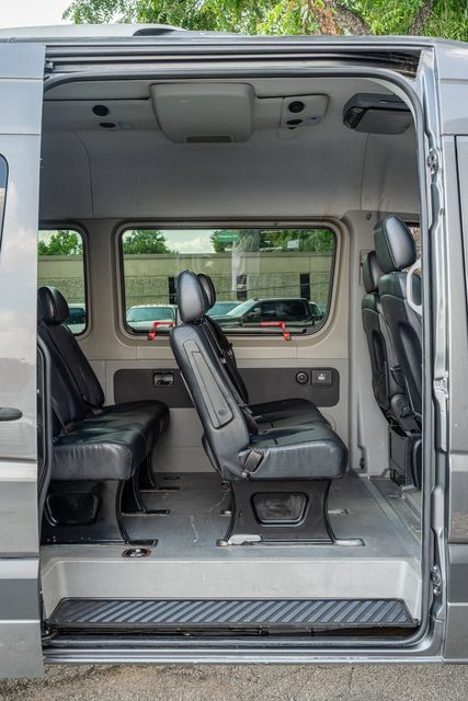 Used 2016 Mercedes-Benz Sprinter 2500 image 29