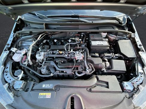 Used 2024 Toyota Corolla LE FWD image 31