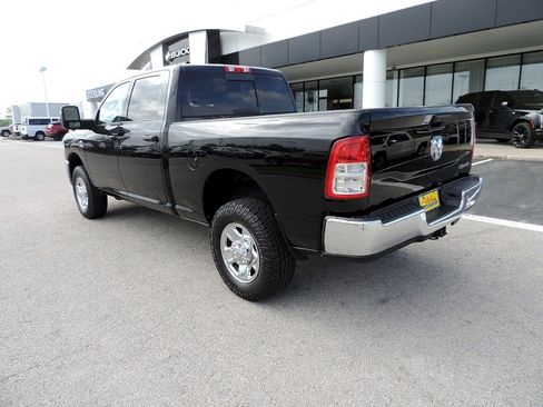 Used 2024 RAM 2500 Tradesman w/ Chrome Appearance Group image 7