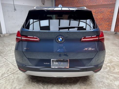 Used 2026 BMW X3 xDrive30 w/ Premium Package image 4
