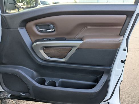 Certified 2024 Nissan Titan Platinum Reserve w/ Moonroof Package image 44