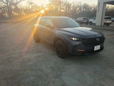 Used 2024 MAZDA CX-50 AWD 2.5 S w/ Premium Package image 4