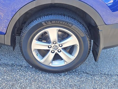 Used 2015 Toyota RAV4 XLE AWD/4WD image 8