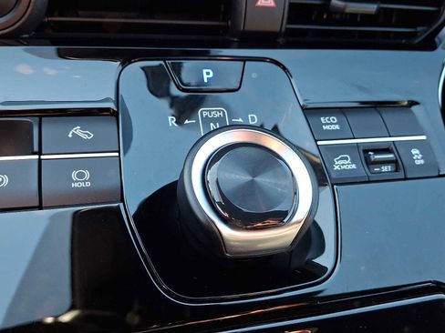 Certified 2025 Toyota bZ4X AWD w/ Weather Package image 18