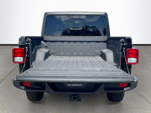 Used 2024 Jeep Gladiator Sport AWD/4WD image 23