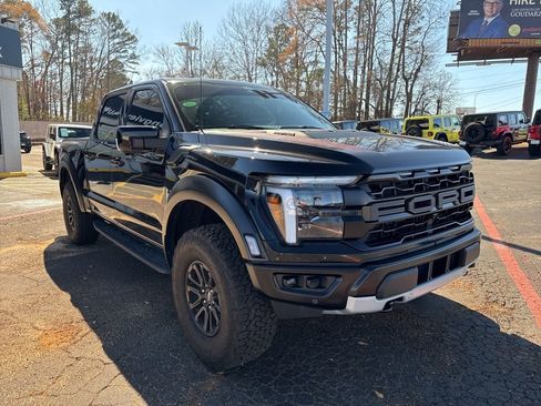 Used 2025 Ford F150 Raptor AWD/4WD image 4