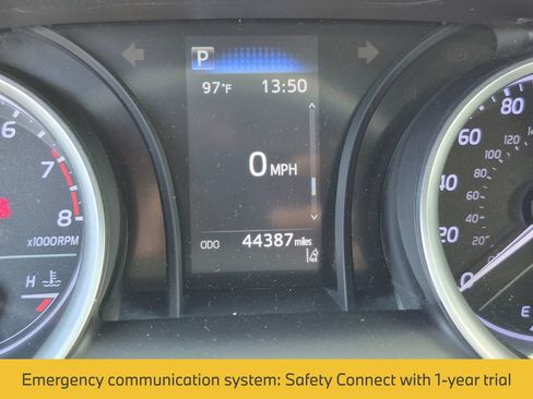 Used 2021 Toyota Camry LE FWD image 33