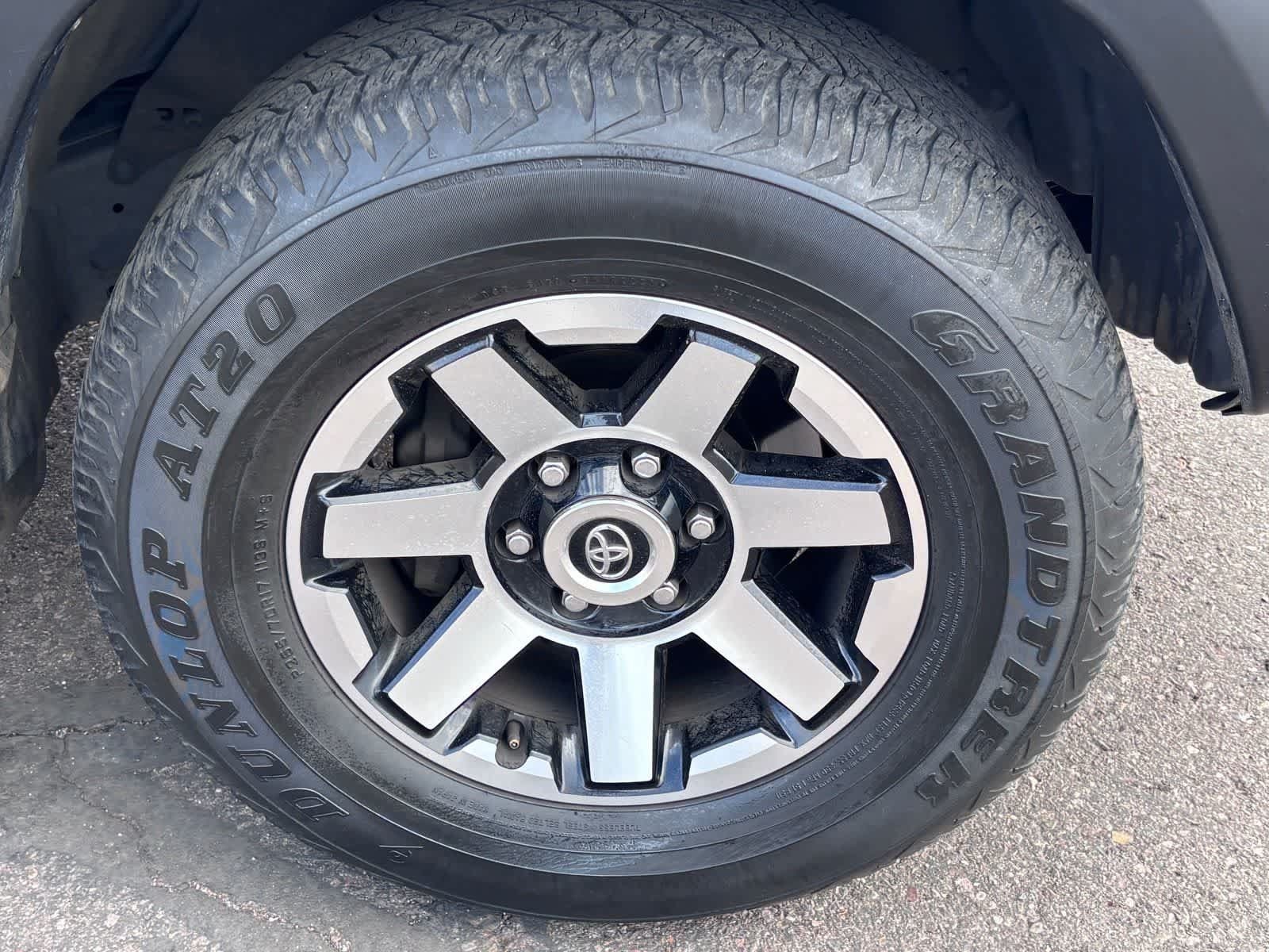 Used 2022 Toyota 4Runner TRD Off-Road AWD/4WD image 8