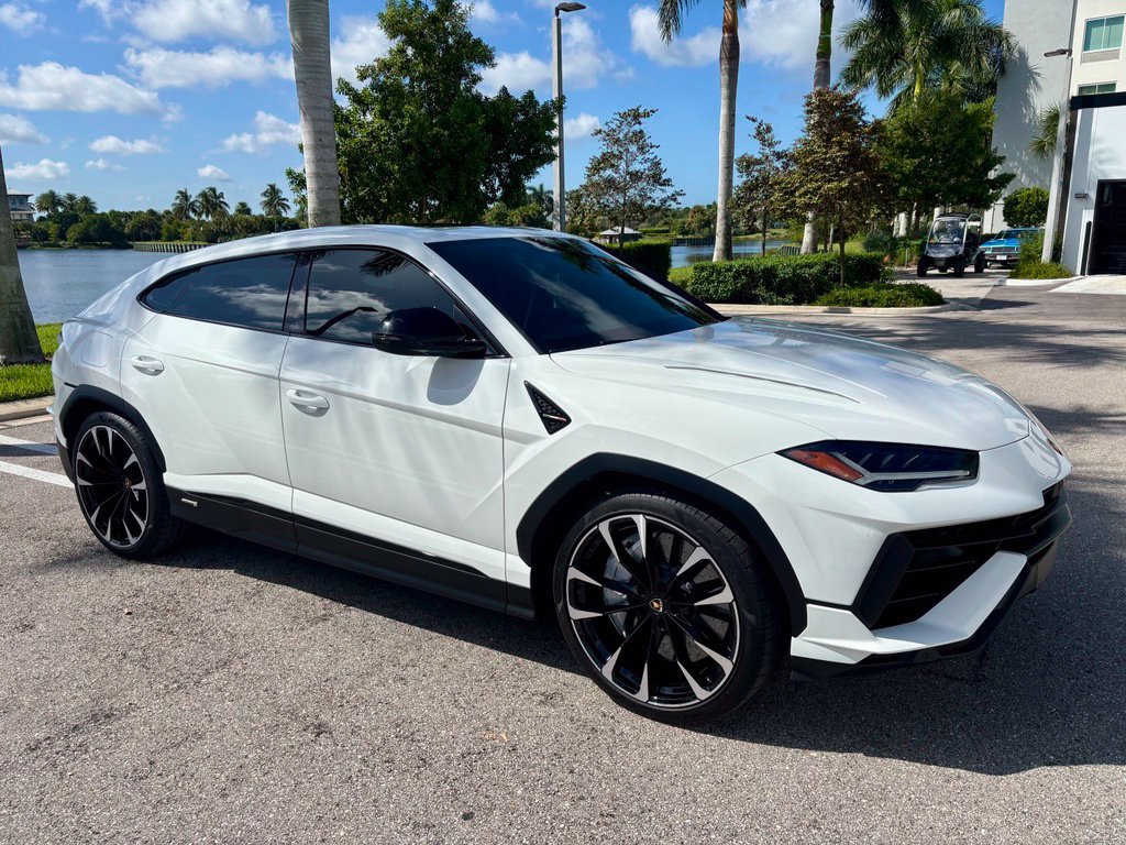 Used 2024 Lamborghini Urus S AWD/4WD image 4