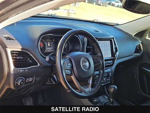 Used 2020 Jeep Cherokee Limited image 13