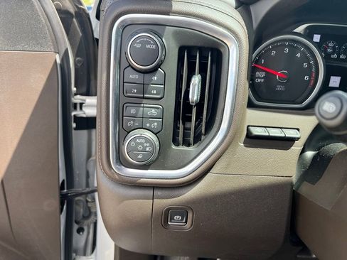 Used 2021 Chevrolet Silverado 1500 LTZ w/ LTZ Premium Package AWD/4WD image 24