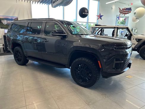 New 2026 Jeep Grand Wagoneer L 4WD image 1