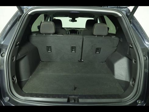 Used 2023 Chevrolet Equinox LT image 17