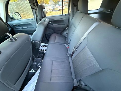 Used 2012 Jeep Liberty Sport w/ Popular Equipment Group image 10