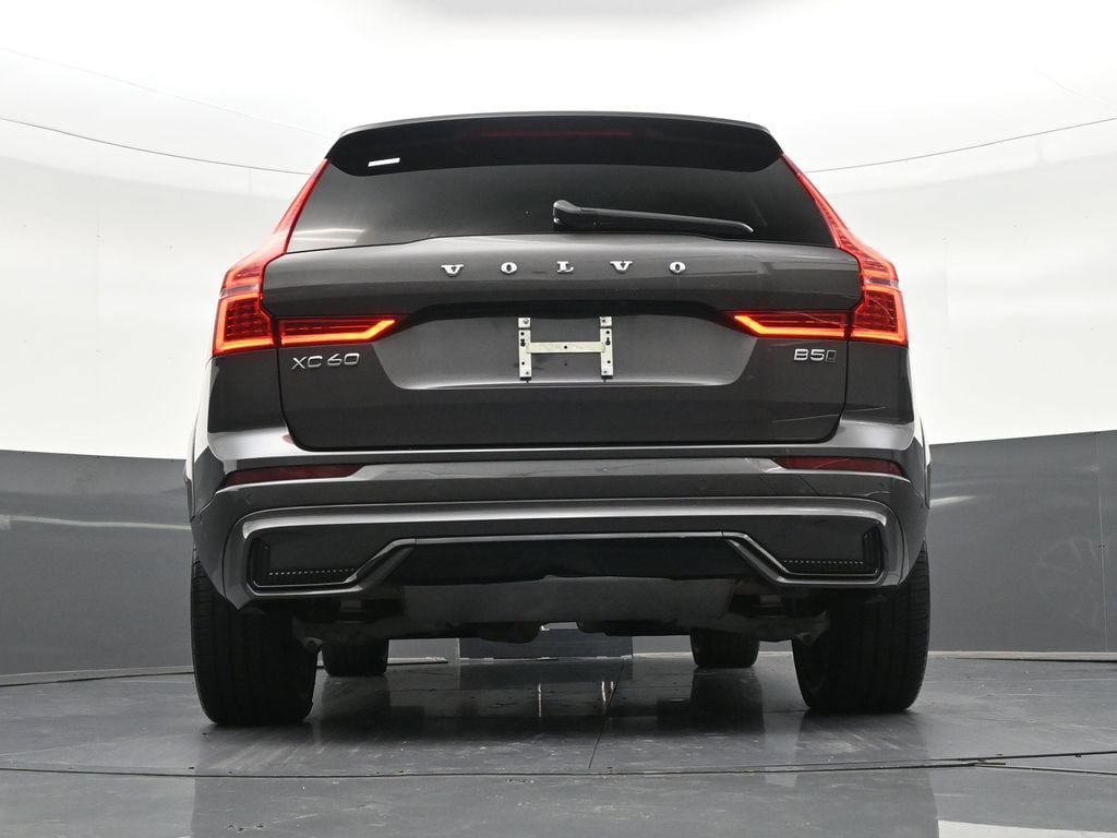 Used 2024 Volvo XC60 B5 Ultimate AWD/4WD image 27