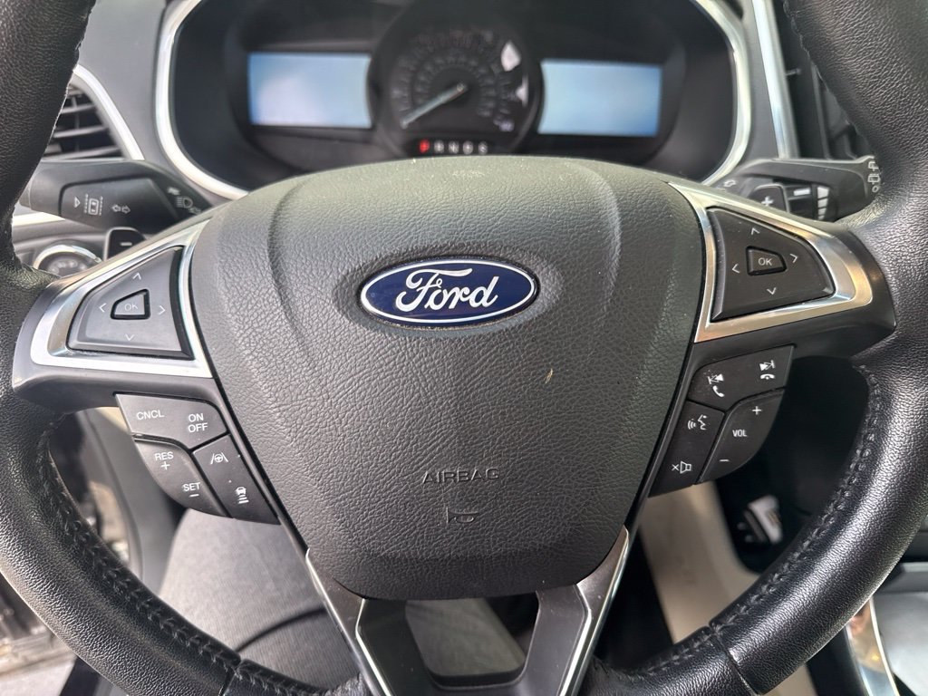 Used 2019 Ford Edge Titanium w/ Equipment Group 301A AWD/4WD image 7