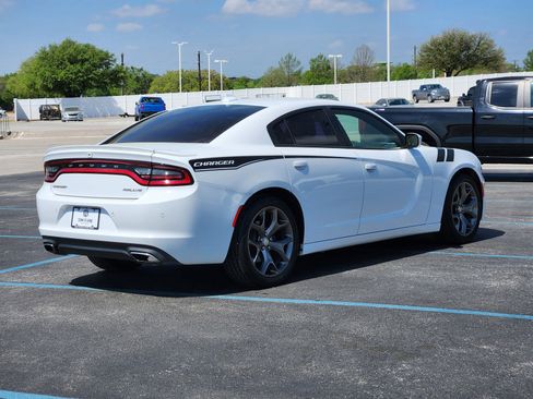 Used 2017 Dodge Charger SXT w/ Rallye Group image 5