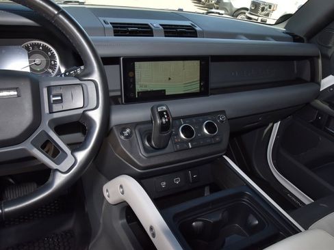 Used 2023 Land Rover Defender 110 X-Dynamic SE image 27