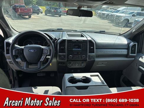 Used 2019 Ford F250 XLT w/ Snow Plow Prep Package image 19