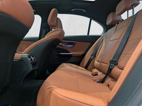 Used 2025 Mercedes-Benz C 300 4MATIC Sedan image 16