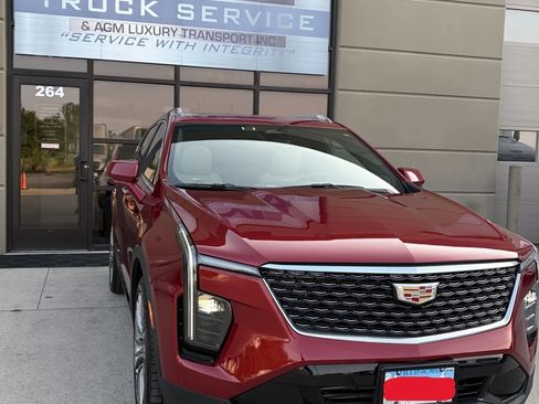Used 2024 Cadillac XT4 Premium Luxury w/ Technology Package AWD/4WD image 1