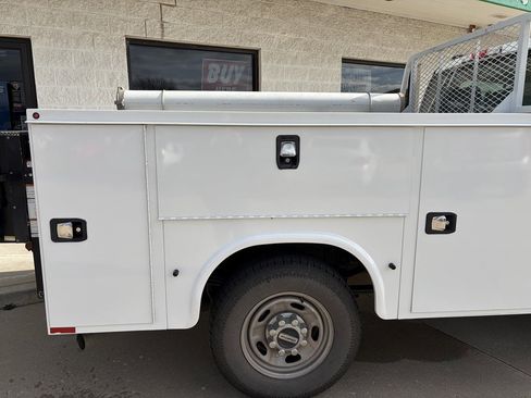 Used 2021 Ford F250 XL w/ Power Equipment Group image 6