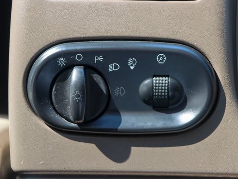 Used 2004 Ford Excursion Eddie Bauer AWD/4WD image 32