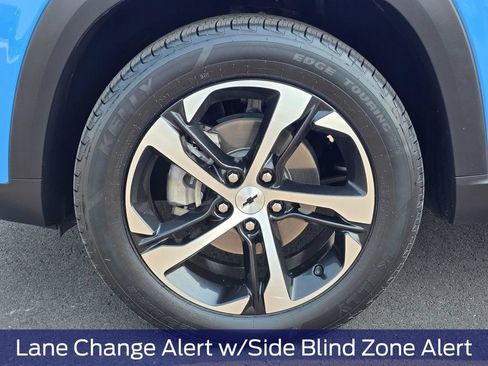 Used 2024 Chevrolet Trax RS w/ Driver Confidence Package FWD image 9