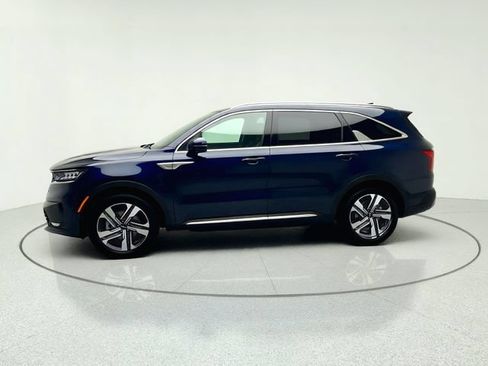 Certified 2023 Kia Sorento EX AWD/4WD image 2