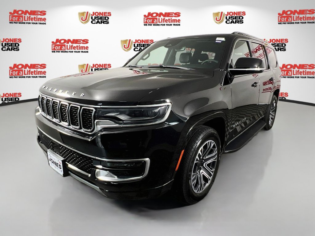 Used 2023 Jeep Wagoneer Series II AWD/4WD image 14