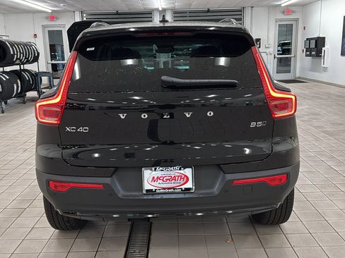 New 2026 Volvo XC40 B5 Ultra w/ Climate Package image 6