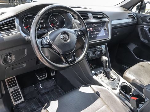 Used 2021 Volkswagen Tiguan SE R-Line FWD image 5