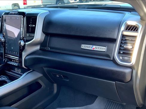 Used 2025 RAM 3500 Lone Star image 17