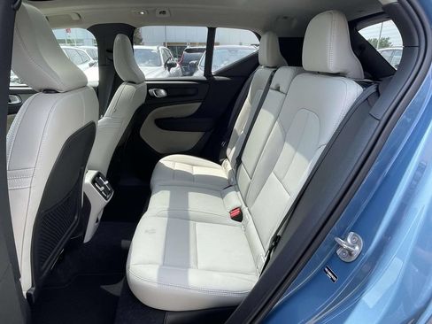 Used 2025 Volvo XC40 B5 Ultra w/ Protection Package Premier AWD/4WD image 3