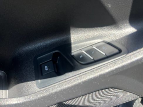Used 2022 Audi Q3 2.0T Premium AWD/4WD image 36