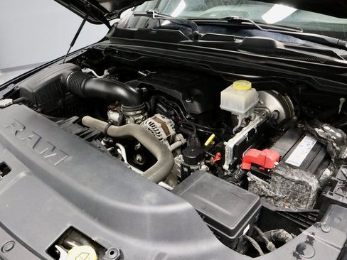 Used 2019 RAM 1500 Laramie w/ Sport Appearance Package image 18