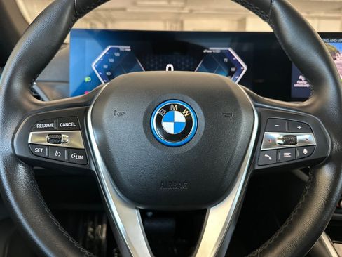 Used 2023 BMW i4 eDrive35 RWD image 22