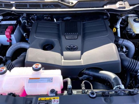 New 2026 Toyota Tundra SR5 w/ SR5 Convenience Package RWD image 15