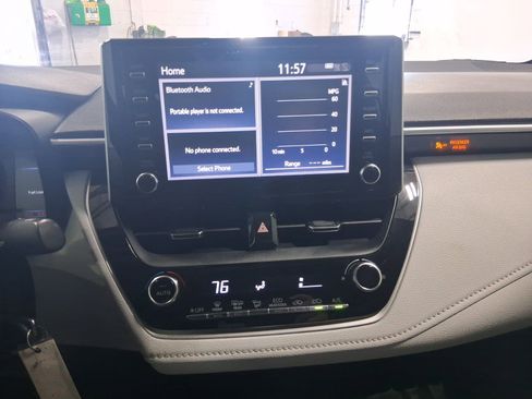 Used 2020 Toyota Corolla SE FWD image 27