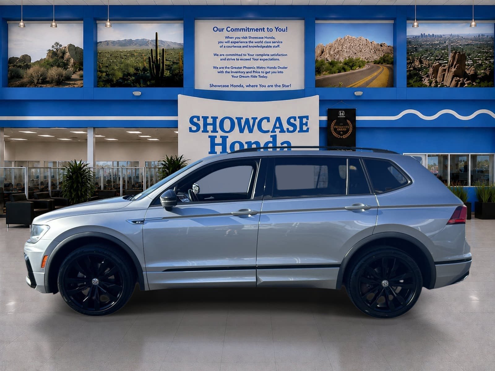 Used 2021 Volkswagen Tiguan SE R-Line w/ 3rd Row Seat Package AWD/4WD image 4