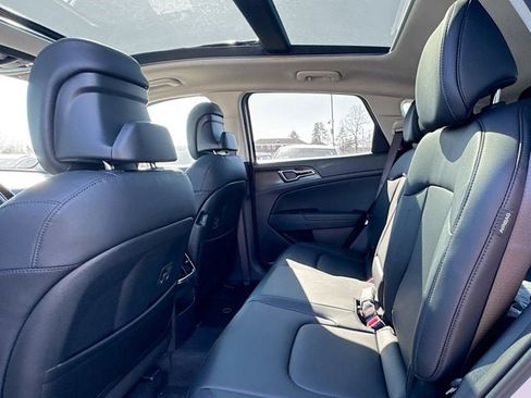Certified 2025 Kia Sportage EX w/ EX Premium Package AWD/4WD image 27