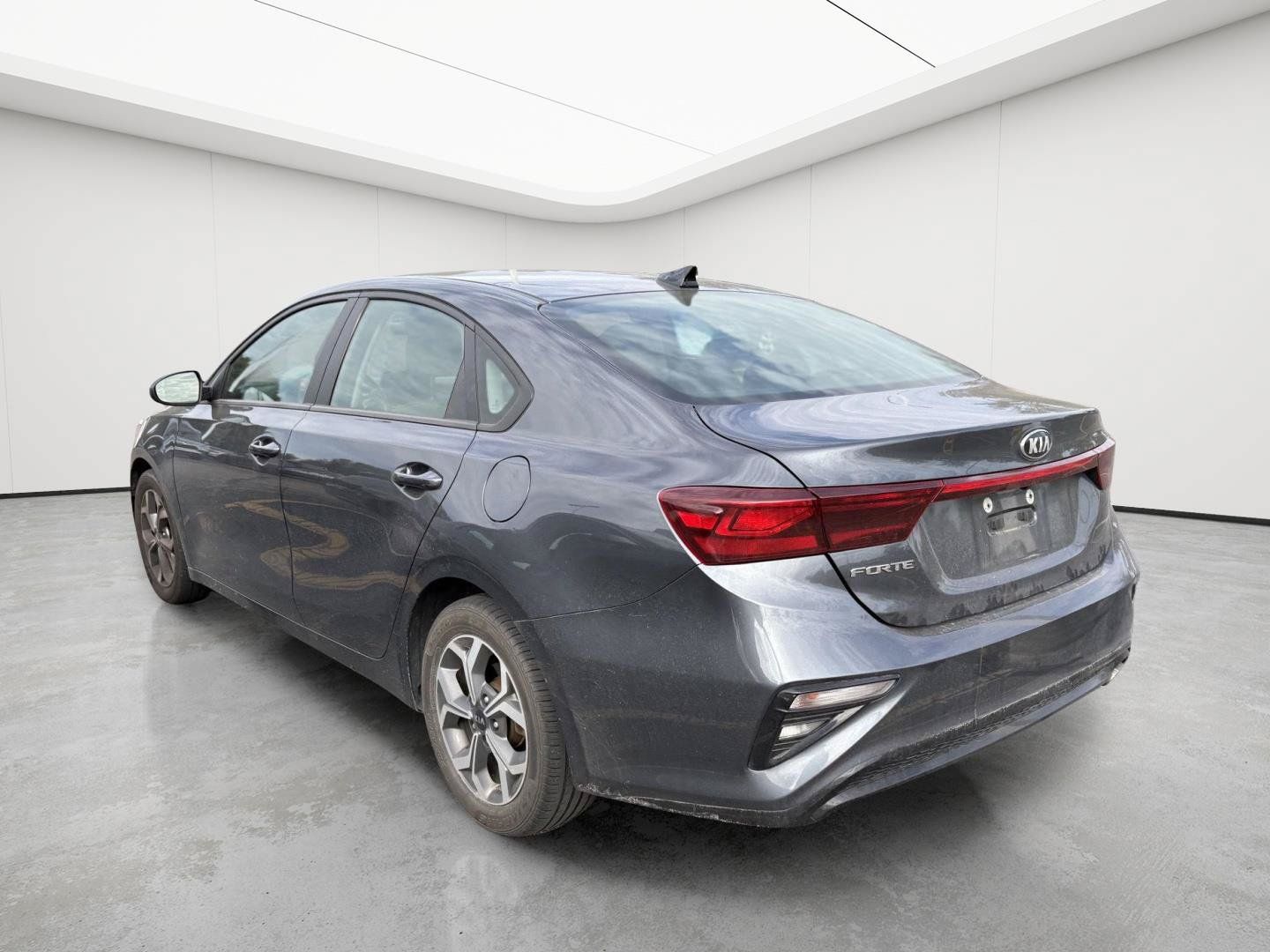 Used 2020 Kia Forte LXS FWD image 4