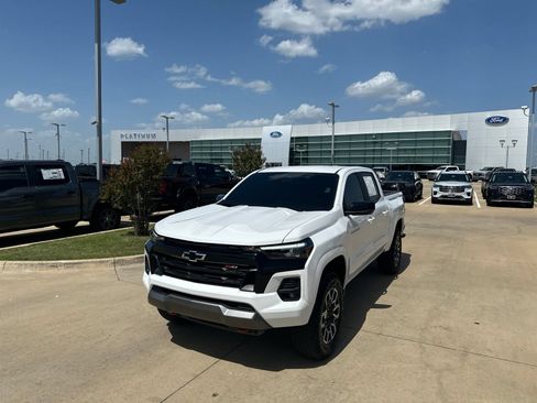 Used 2026 Chevrolet Colorado Z71 AWD/4WD image 25