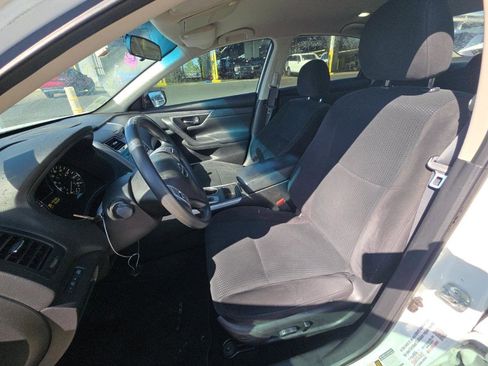 Used 2015 Nissan Altima 2.5 S w/ Power Driver Seat Package FWD image 9