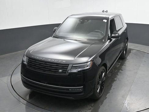 Used 2025 Land Rover Range Rover SE AWD/4WD image 35