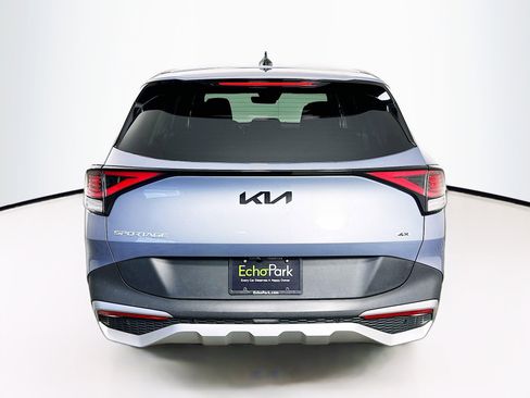 Used 2025 Kia Sportage LX image 7