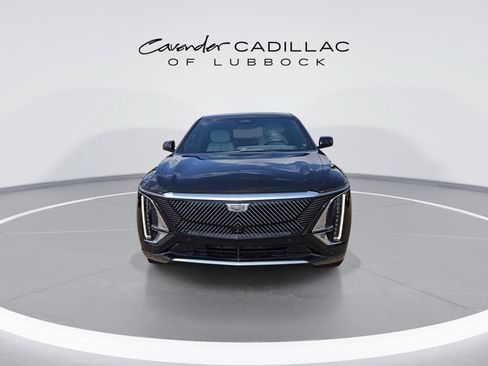 Used 2024 Cadillac Lyriq Luxury w/ LPO, Floor Liner Package RWD image 3